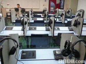 Eduserve International Ltd: 提供DA-LITE投影屏幕、DIS同声传译及会议系统与专业翻译服务